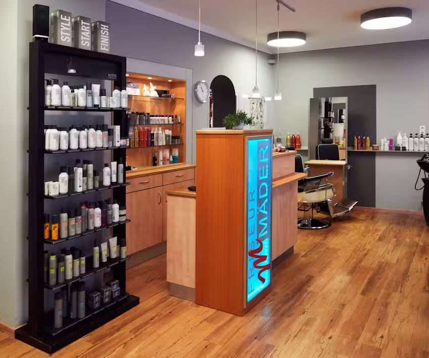Friseur M&auml;der