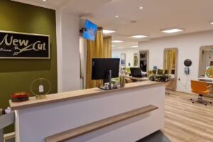 Friseur New Cut Eckernförde, der Spezialist für Extensions und Strähnentechniken