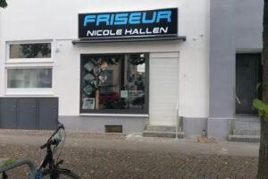 Friseur Nicole Hallen