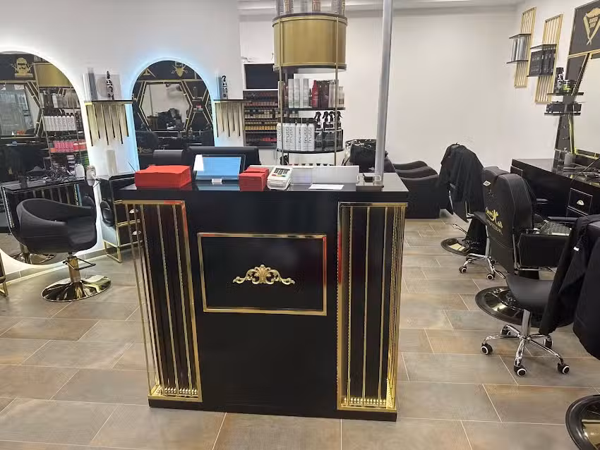 Friseur Omer&rsquo;s Hair Isartor Breiterhof Passage