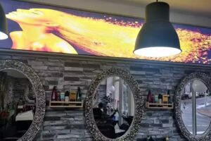FRISEUR SALON ROYAL KAYA BEI SABINA