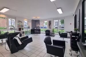 Friseur ScherenSchnitt