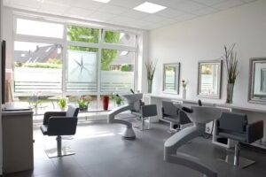 Friseur Scherenschnitt Kerstin Thomme&szlig;en