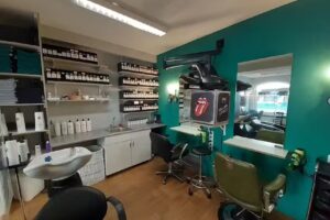 Friseur Schnitt-Genau