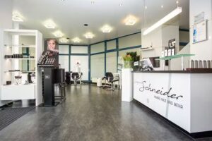 Friseur Siegward Schneider