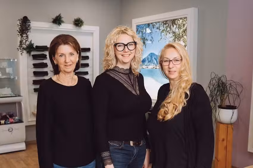 Friseur Spitzen Schnitt der Locken Friseur am Tegernsee