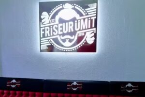 FRISEUR &Uuml;MIT Est. 2014 | Herrenfriseur &bull; Barbier