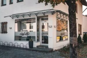 Friseur und Kosmetik Mashold