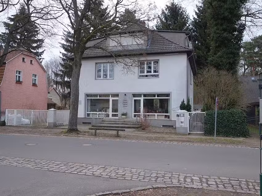 Friseur- und Kosmetiksalon Franzi