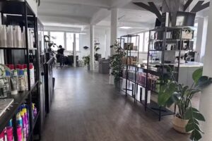 Friseur UNIKAT &ndash; Salon Darmstadt l Darmstadt- Innenstadt l Spezialist f&uuml;r Blondt&ouml;ne und Haarverdichtung