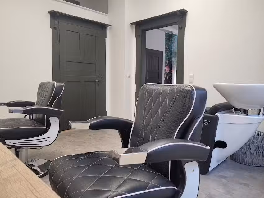 Friseur Varbenschnitt