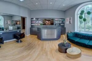 Friseur VOLLWERKSTIL HAIR & BEAUTY