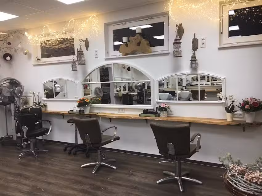 Friseur Zur B&uuml;rste