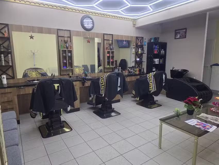 FRISEURE BARBIER LIMAR