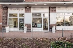 Friseurhandwerk by Filiz Sen