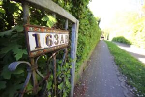 Friseurmeisterin Eshrat Rashedi