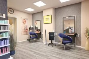 Friseursalon &ndash; Behaarglich by Ina Scheibe