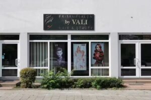 Friseursalon by Vali