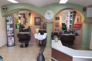 Friseursalon Cross‘ HAIR by Böser Frisöser