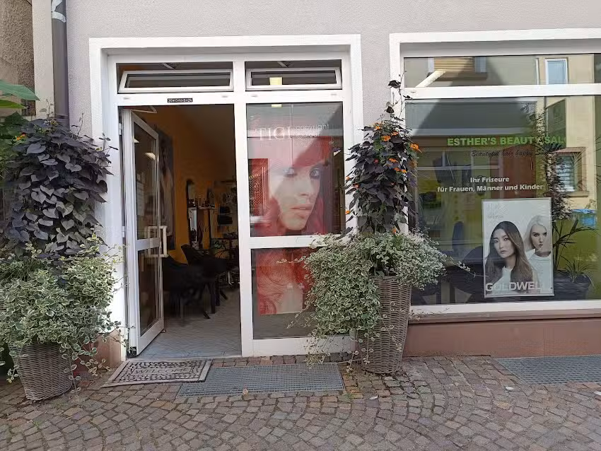 Friseursalon Esther Mutindi