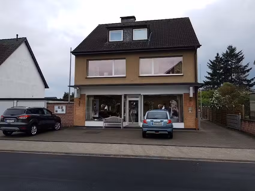 Friseursalon Frisch Frisiert &ndash; Inh. Karoline Deenen