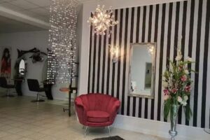 Friseursalon Haarzeit Inh. D. Weider