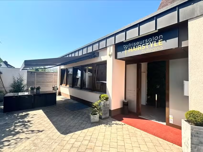 Friseursalon Hairstyle by Regina