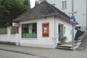 Friseursalon Kamm und Schere