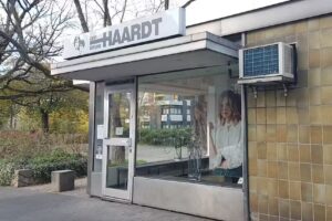 Friseursalon Looks-Cut, Frankfurter Str.