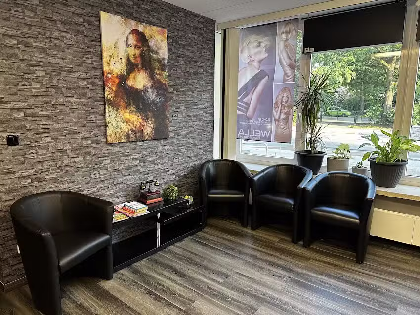 Friseursalon Mona Lisa!