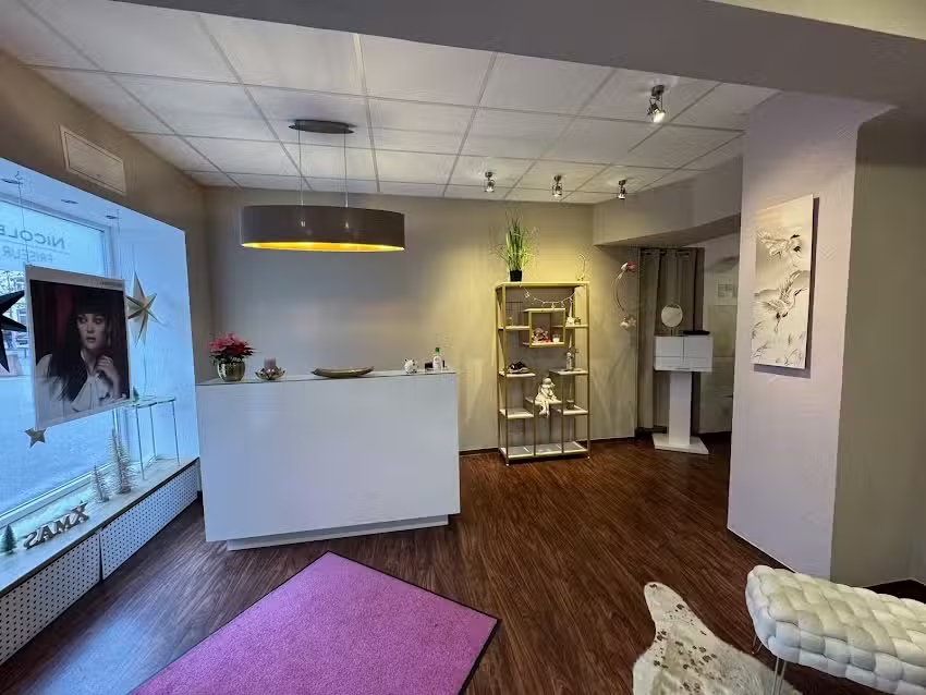 Friseursalon Nicole K&ouml;gele