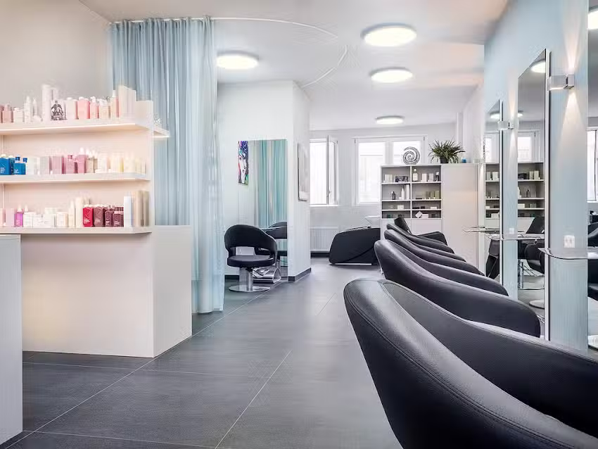 Friseursalon & Zweithaarstudio ChicSaal