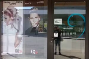 Friseurstudio &ndash; D-WERK &ndash; Dilek &Ouml;ng&ouml;ren