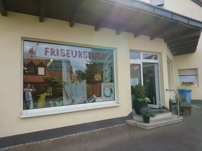 Friseurstudio Harlekin &ndash; Daniela Goesswein