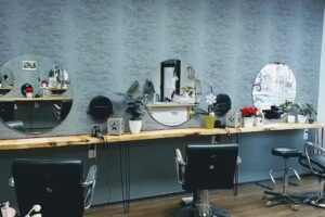 Friseurteam Haargenau