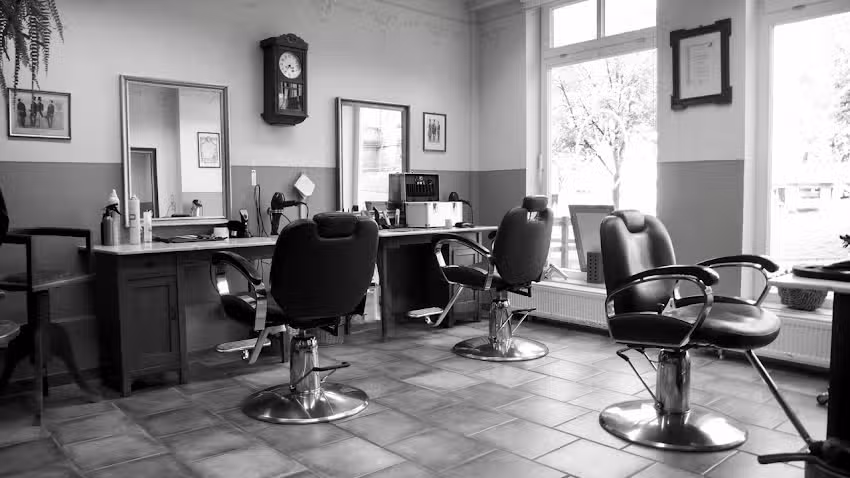 Fris&ouml;r &bdquo;Am Hauptmarkt&ldquo;