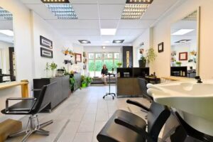 Fris&ouml;r Extra | Erika Braumandl