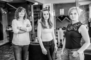 Fris&ouml;r iz I Spezialisten f&uuml;r Extensions I Haarfarben I Kopfhautpigmentierung I Friseur in Rastenberg