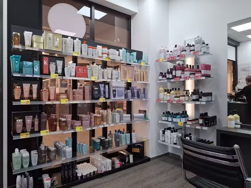 Fris&ouml;r Thonet Wittlich Globus