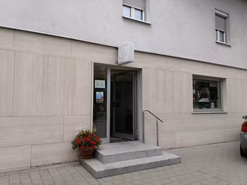 Fris&ouml;rsalon Kunterbunt