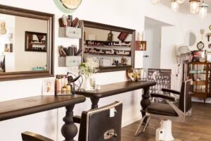 Fris&ouml;rsalon Rabarber-Schnitte