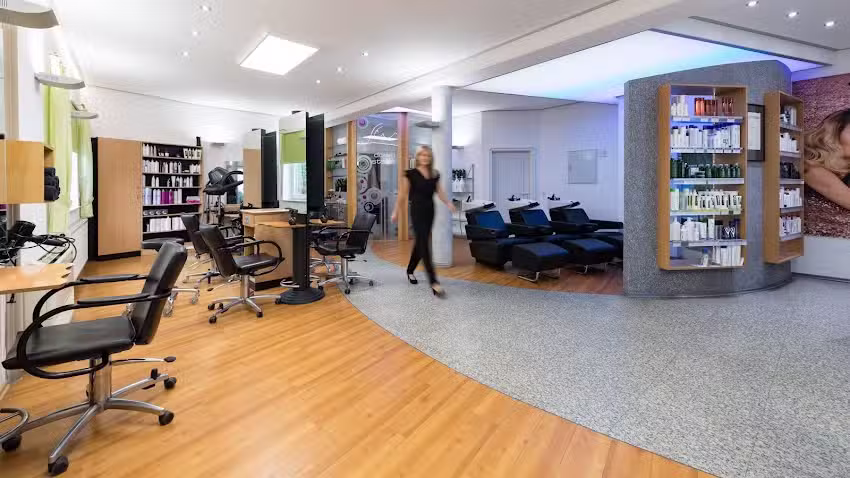 Frisuren Atelier J&auml;ger