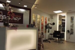 Frisuren Haarscharf Inh.Petra Hochholzer