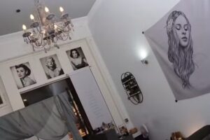 Glam Up Naturkosmetik & Holistic Beauty