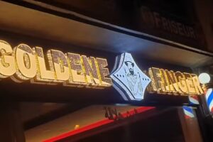 Goldene Finger Friseur