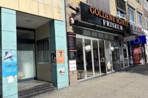 Goldene Schere Friseur