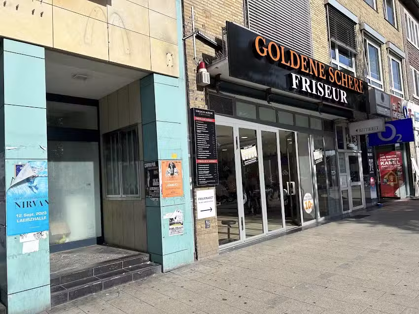 Goldene Schere Friseur