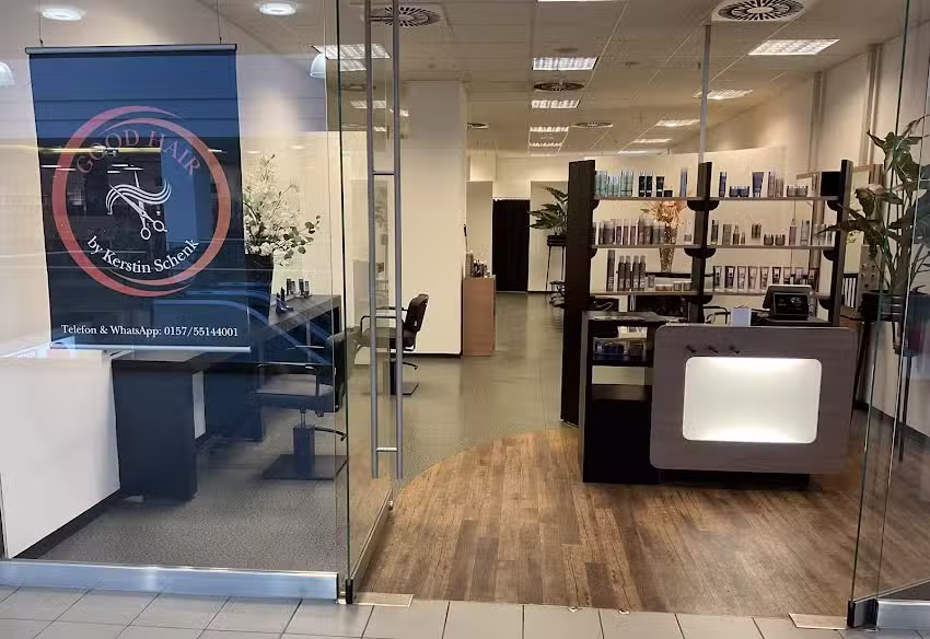 GOOD HAIR by Kerstin Schenk in der City Galerie 1.OG