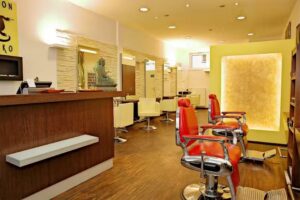 Gordon Gekko | Friseur M&uuml;nchen Wiesnfrisur Flechtfrisur Neuhausen Maxvorstadt