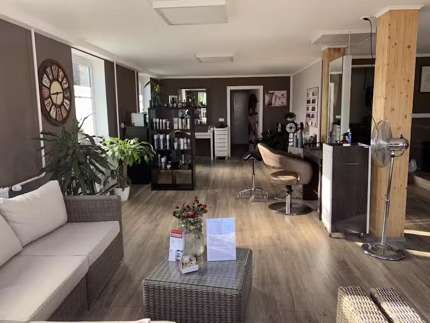 Haar Finesse by Iwona Br&uuml;ckner